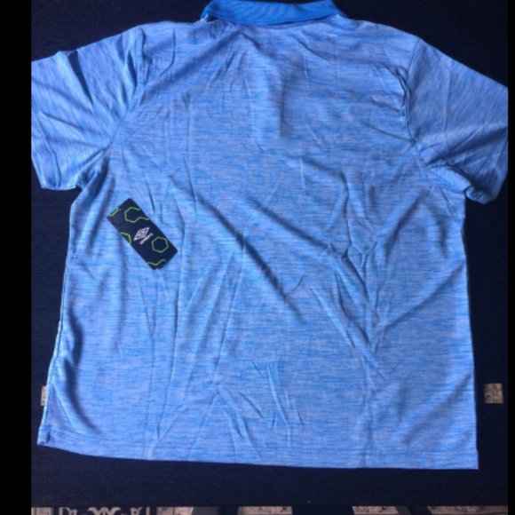 Umbro Shirt - Picture 2 of 4